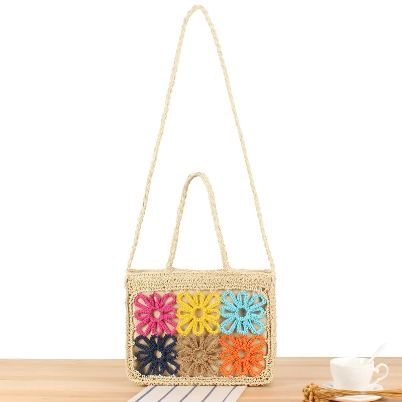 Handgefertigte Korbtasche mit buntem Blumenmuster Skanto