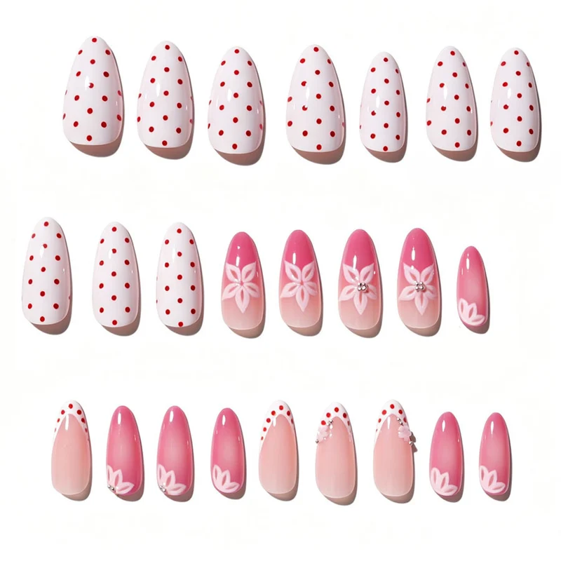 Kunstnagelset mit floralen Akzenten und charmanten Polka-Dots Brehn