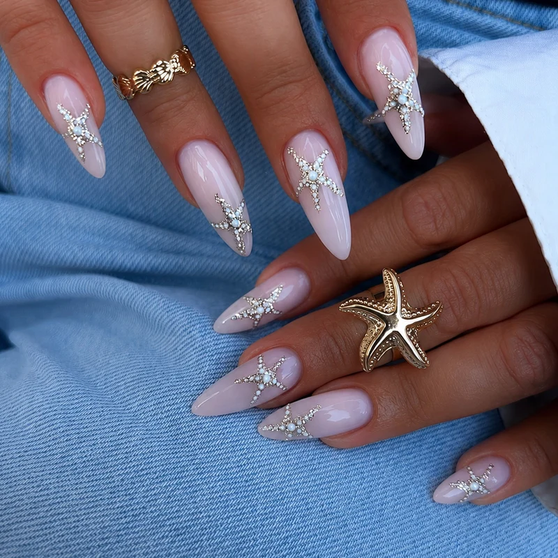 Kunstnagelset mit eleganten Stern-Motiven Brehn
