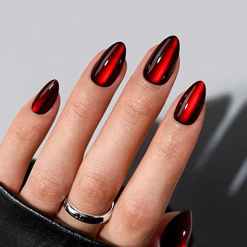 Kunstnagelset mit elegantem länglichem Design Brehn