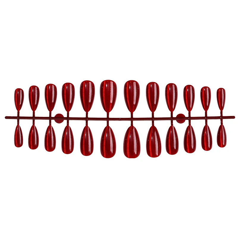 Kunstnagelset mit elegantem länglichem Design Brehn