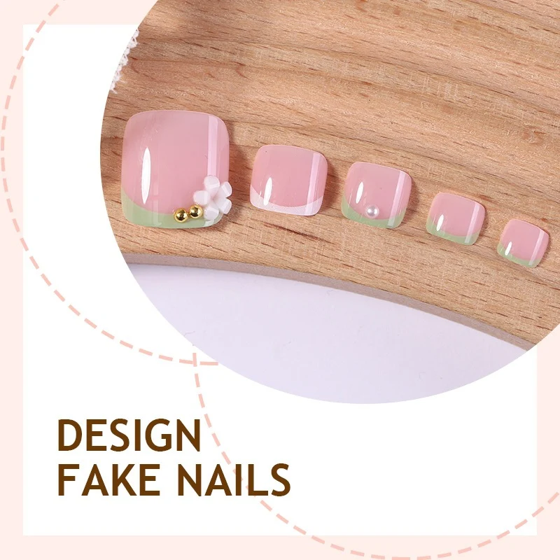 Kunstnagelset mit eleganten Blütenakzenten Brehn