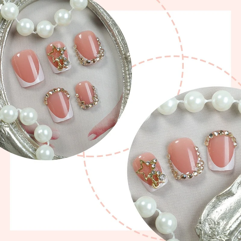 Kunstnagelset mit elegantem Blüten-Design und Glitzerakzenten Brehn