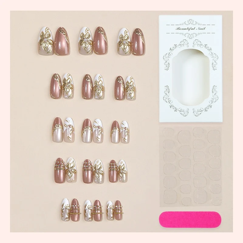 Kunstnagelset mit elegantem Blumen-Design Brehn