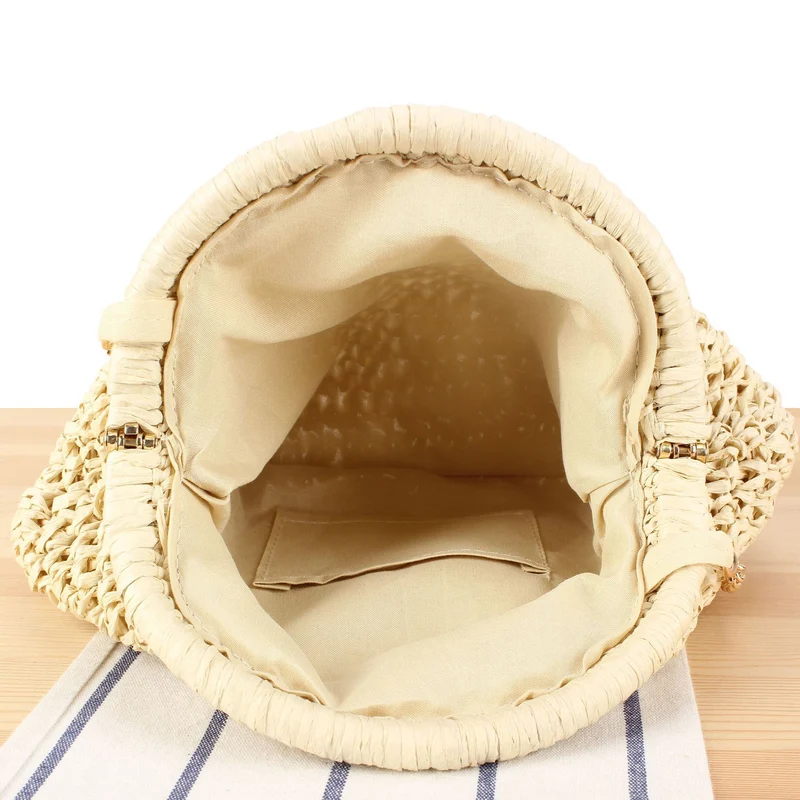 Hochwertige Handtasche aus Naturmaterial mit silbernem Kettenriemen Skanto