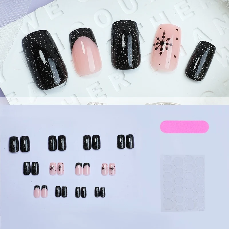 Kunstnagelset mit edlen Schwarz- und Rosé-Designs Brehn