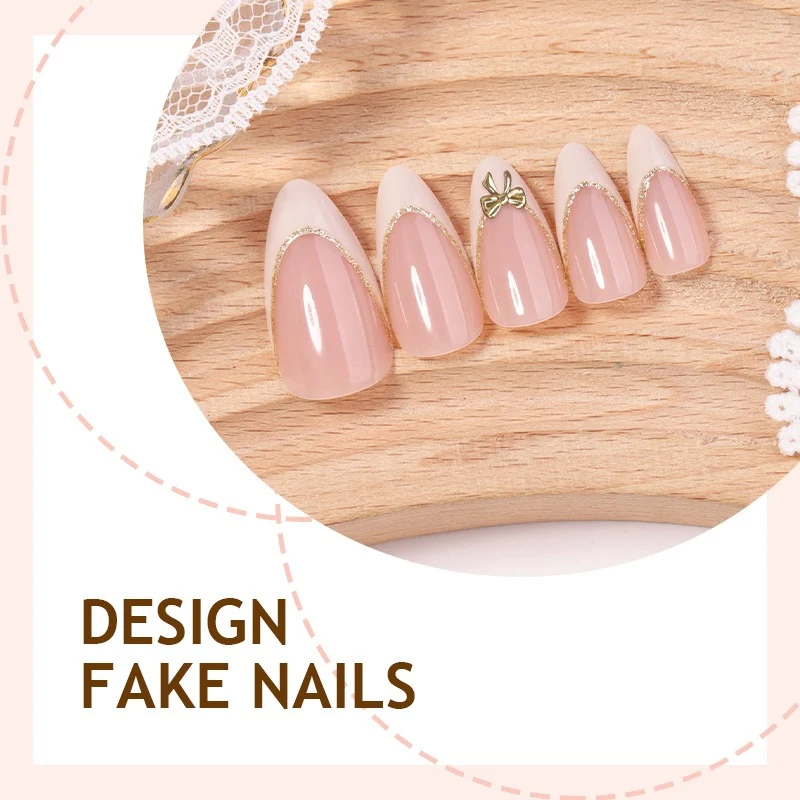 Kunstnagelset mit eleganten Spitzen und feinen Glitzerakzenten Brehn