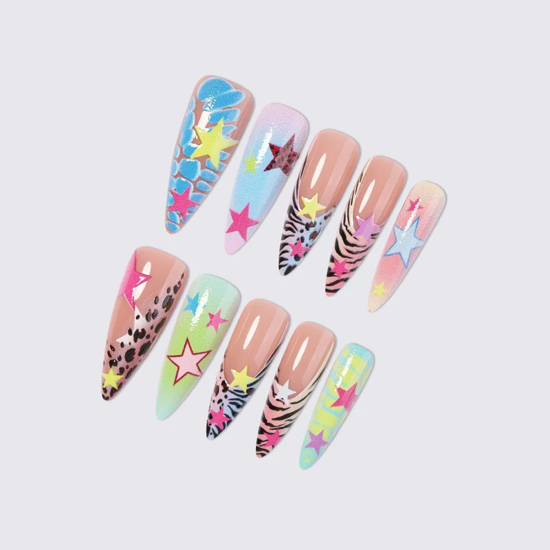 Kunstnagelset mit bunten Sternen- und Tiermotiven Brehn