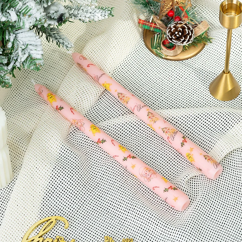 Dekorative Weihnachtskerzen