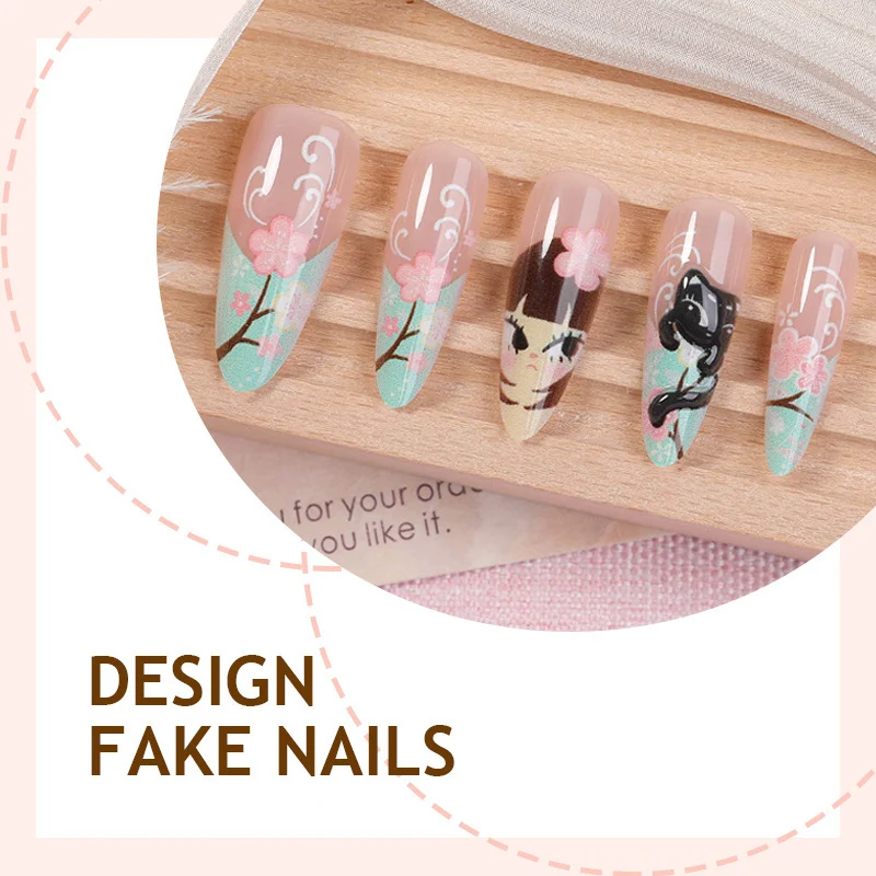Kunstnagelset mit blühenden floralem Design von Brehn