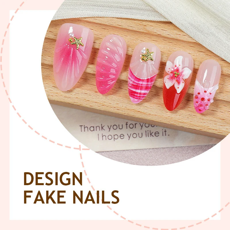 Kunstnagelset mit blühenden 3D-Details und Glitzerakzenten Brehn