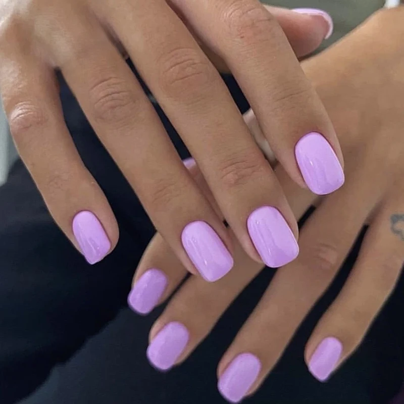 Kunstnagelset mit elegantem und natürlichem Glanz Brehn