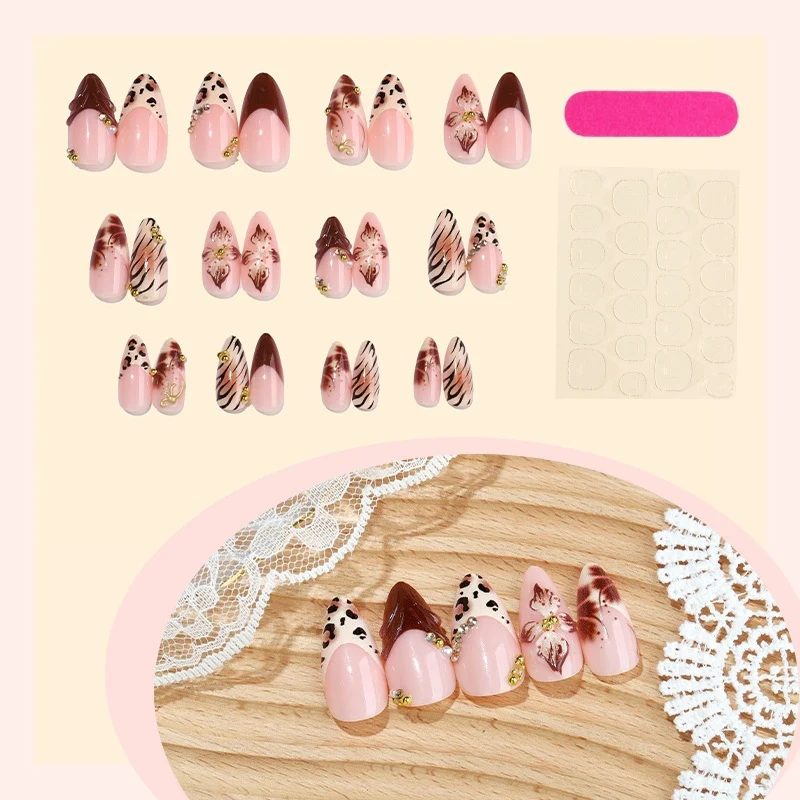 Kunstnagelset mit elegantem Tier- und Blumen Design Brehn