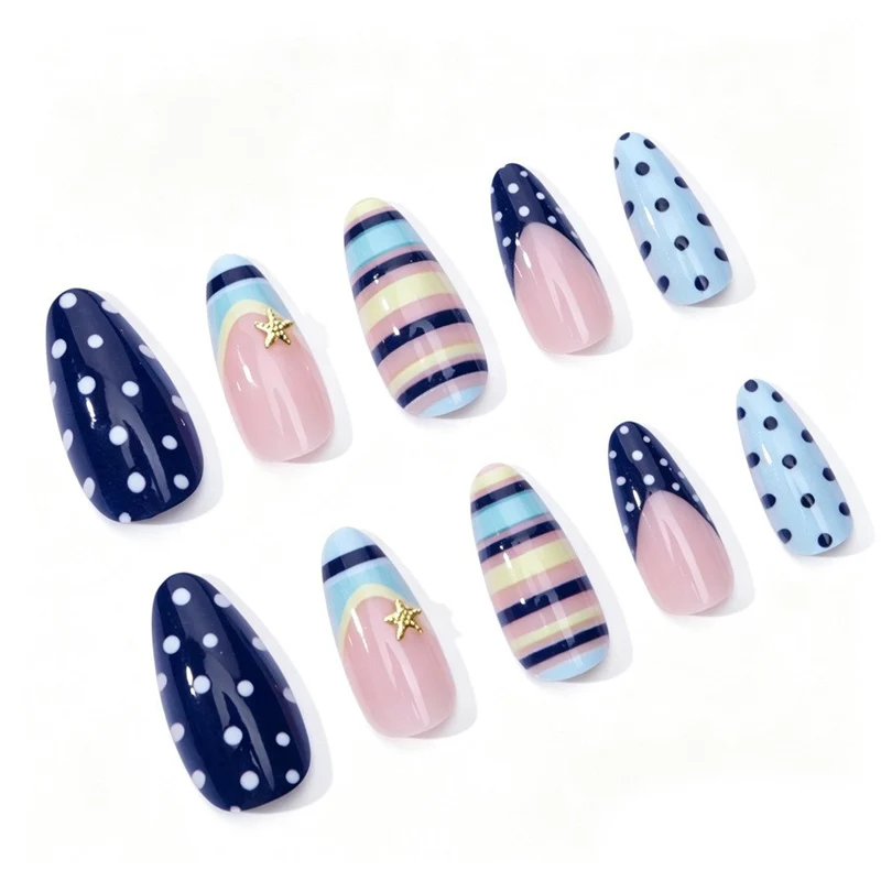 Kunstnagelset mit elegantem Streifen- und Punkte-Design Brehn