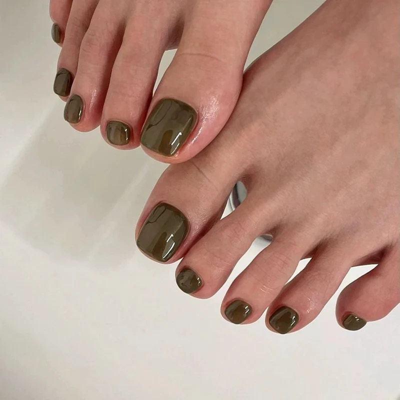 Kunstnagelset mit holographischem Effekt Brehn