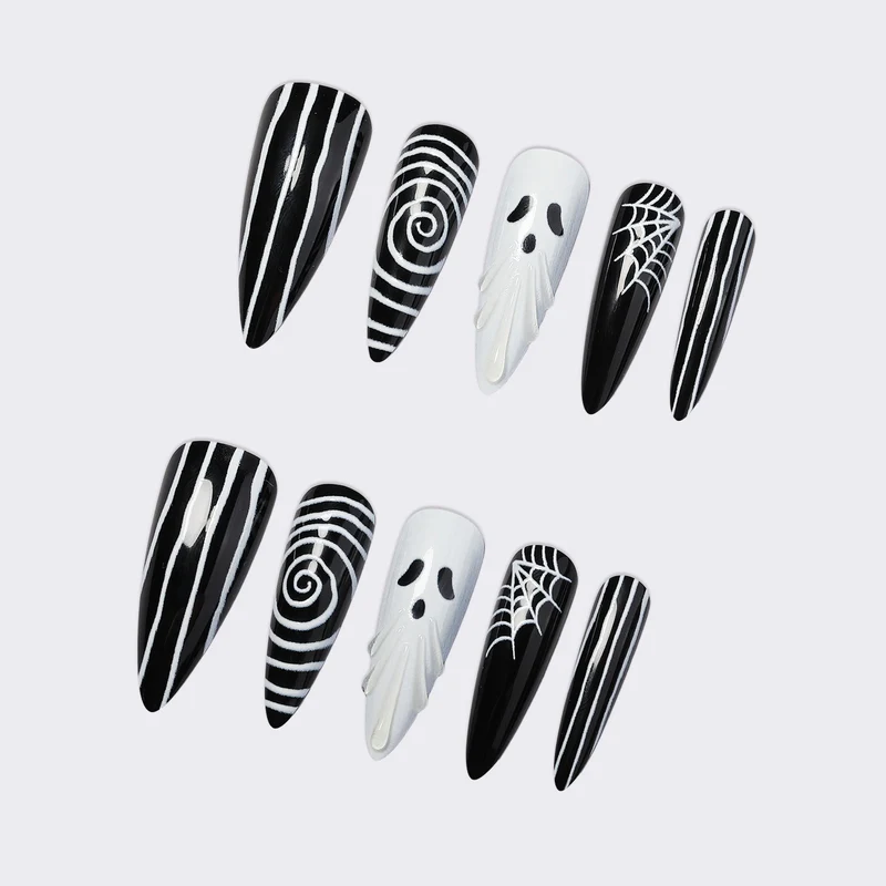 Kunstnagelset mit gruseligen Halloween-Motiven Brehn