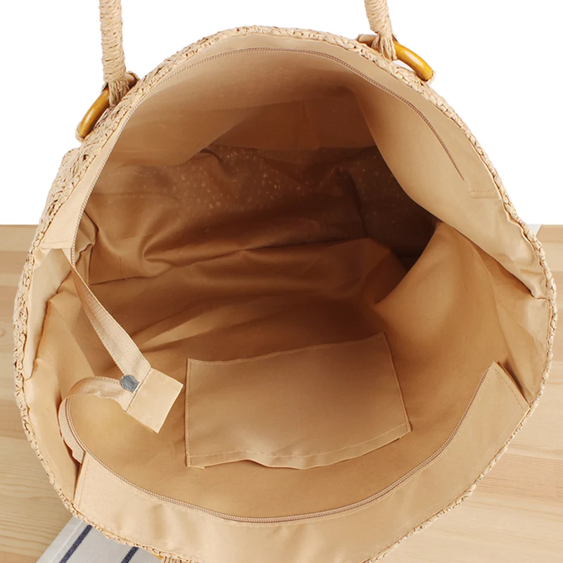 Geflochtene Strandtasche mit Holzdetails Skanto