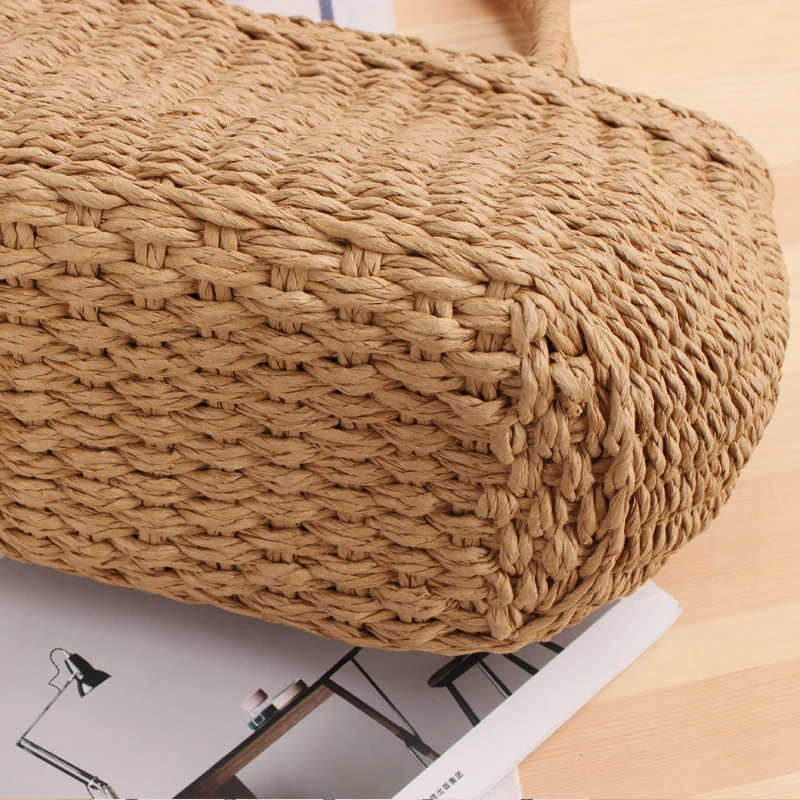 Geflochtene Strandtasche im modernen Design Skanto