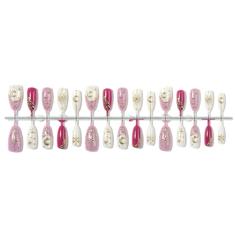 Kunstnagelset mit glamourösen Glitter- und Sternakzenten Brehn