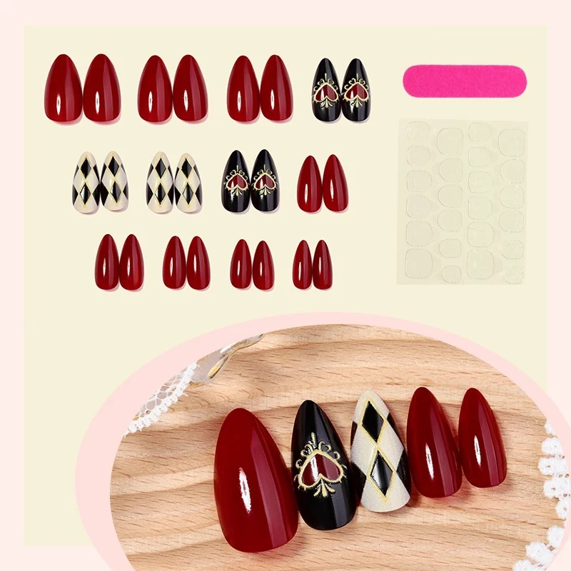 Kunstnagelset mit glamourösen Designs und eleganten Motiven Brehn