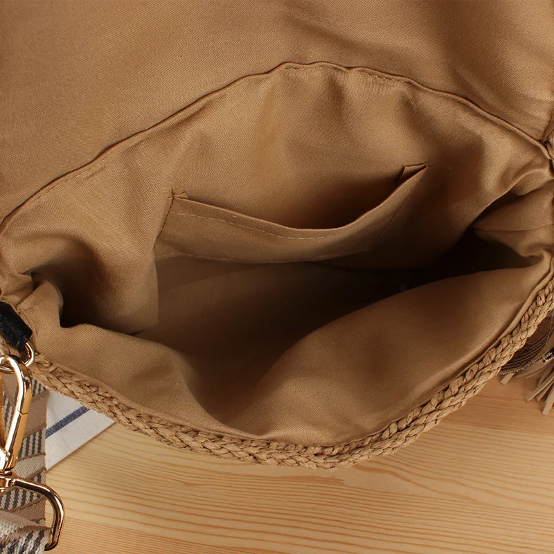 Elegante Umhängetasche aus geflochtenem Naturmaterial Skanto