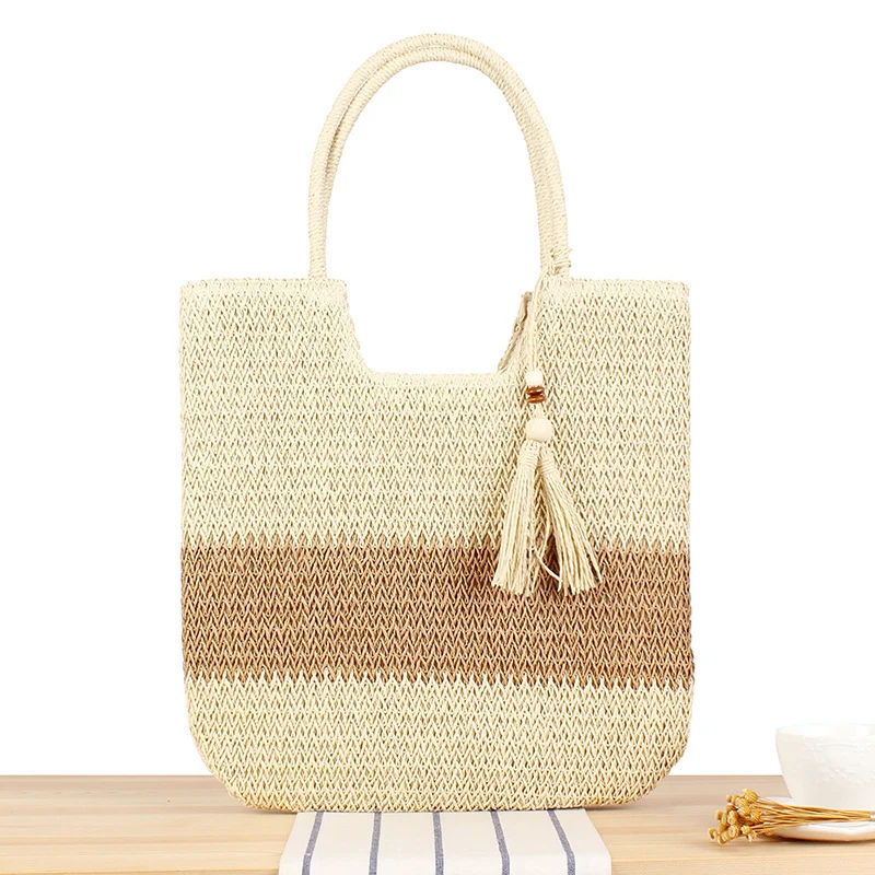Elegante Strohtasche mit praktischen Quasten Skanto