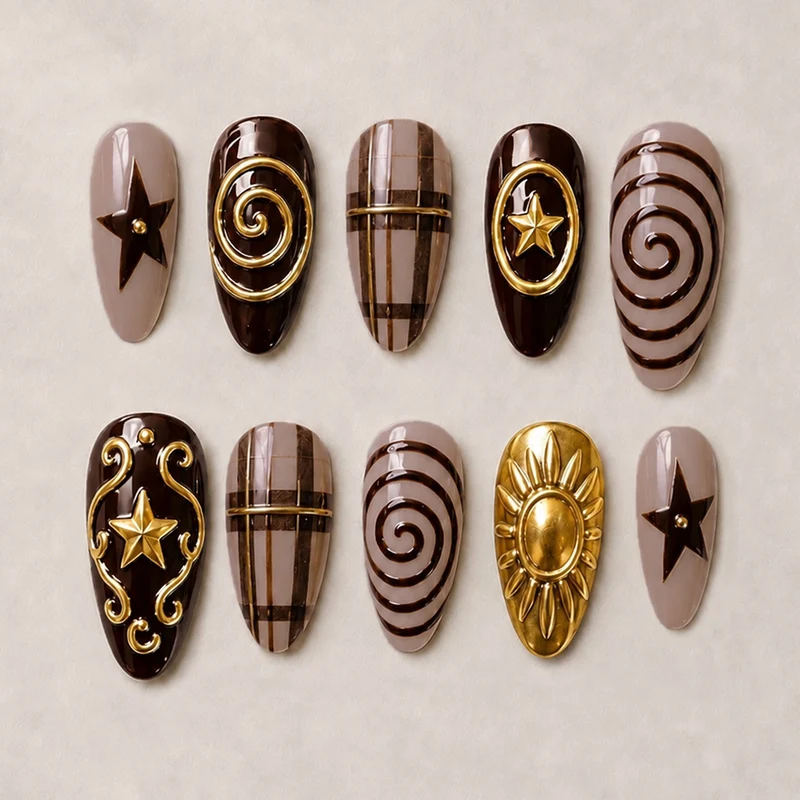 Kunstnagelset mit glamourösen 3D-Verzierungen und stilvollen Akzenten Brehn