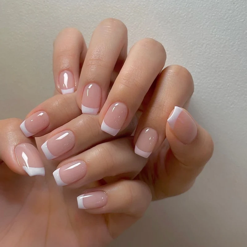 Kunstnagelset mit glamourösem Leopardenmuster und eleganten Schleifen Brehn