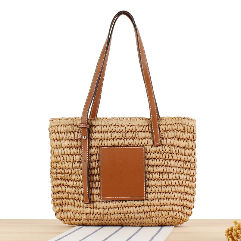 Geflochtene Handtasche mit eleganter Lederapplikation Skanto