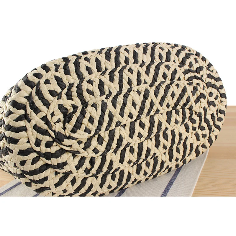 Elegante Korbtasche mit feinem Muster Skanto