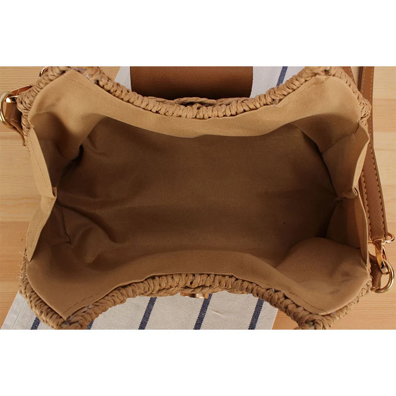Elegante Korbtasche mit einzigartigem Verschluss Skanto