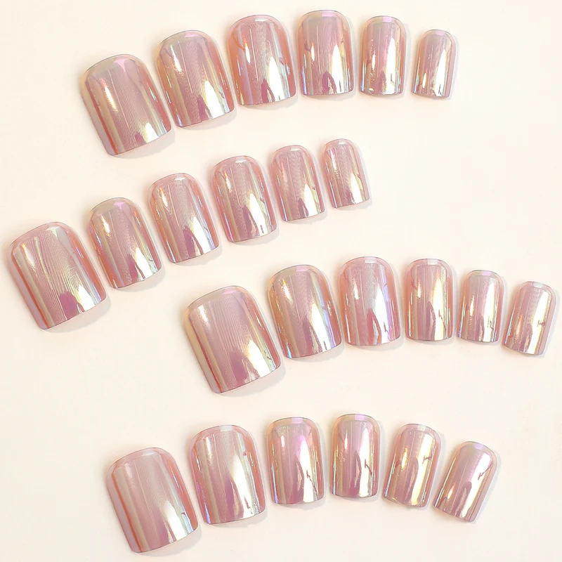 Künstliches Nagelset mit holografischem Effekt Brehn