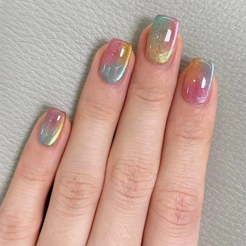 Künstliches Nagelset mit eleganten Farbverlaufs-Design Brehn
