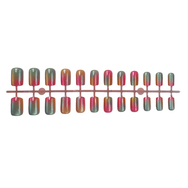 Künstliches Nagelset mit eleganten Farbverlaufs-Design Brehn