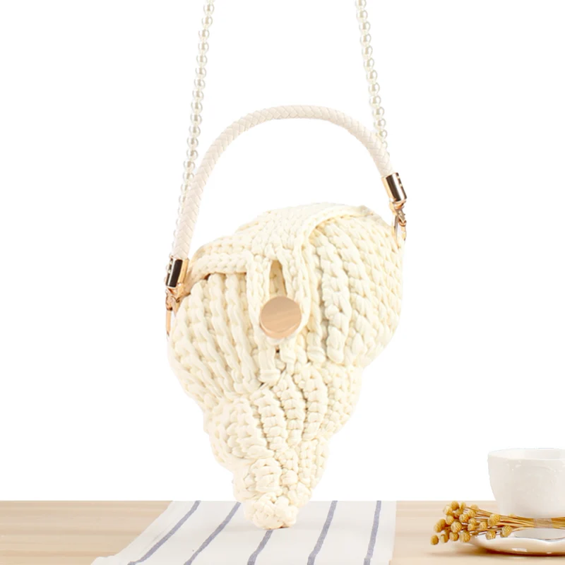 Elegante Handtasche im Muschel-Design Skanto