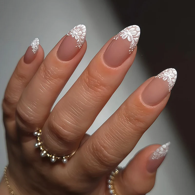 Künstliche Kunstnägel mit eleganten Blumendesigns Brehn