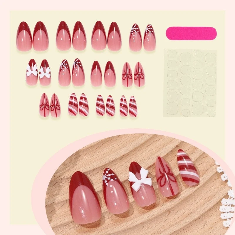 Künstliche Nagelspitzen mit Ombre-Design Brehn