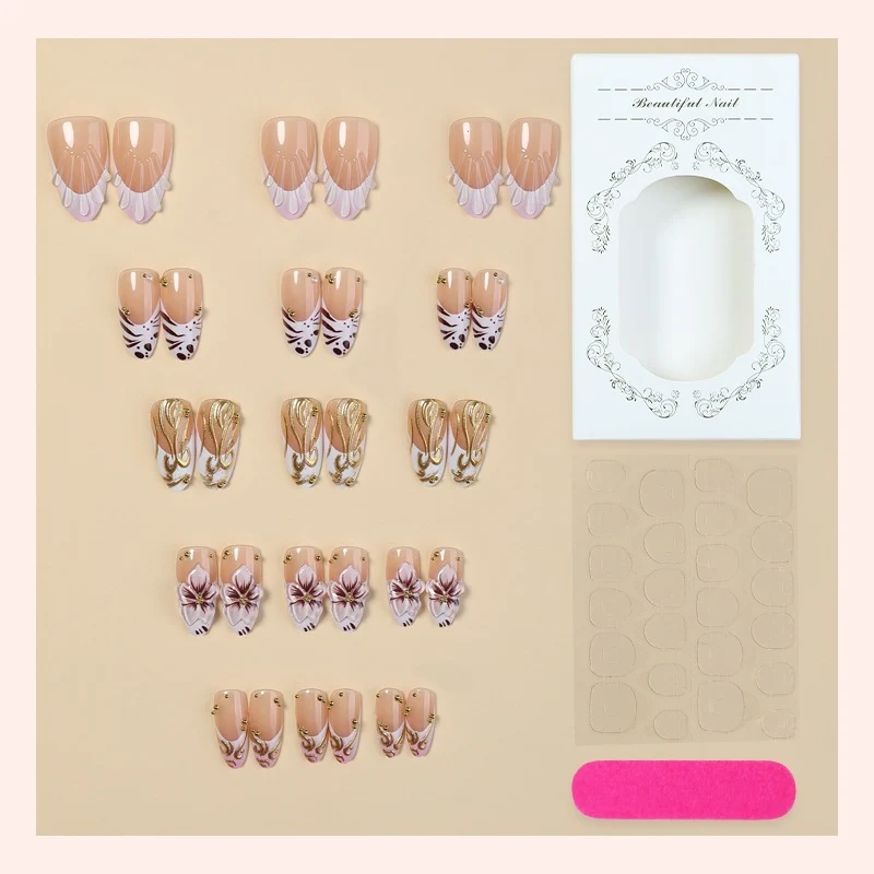 Künstliche Fingernägelset mit elegantem Design Brehn
