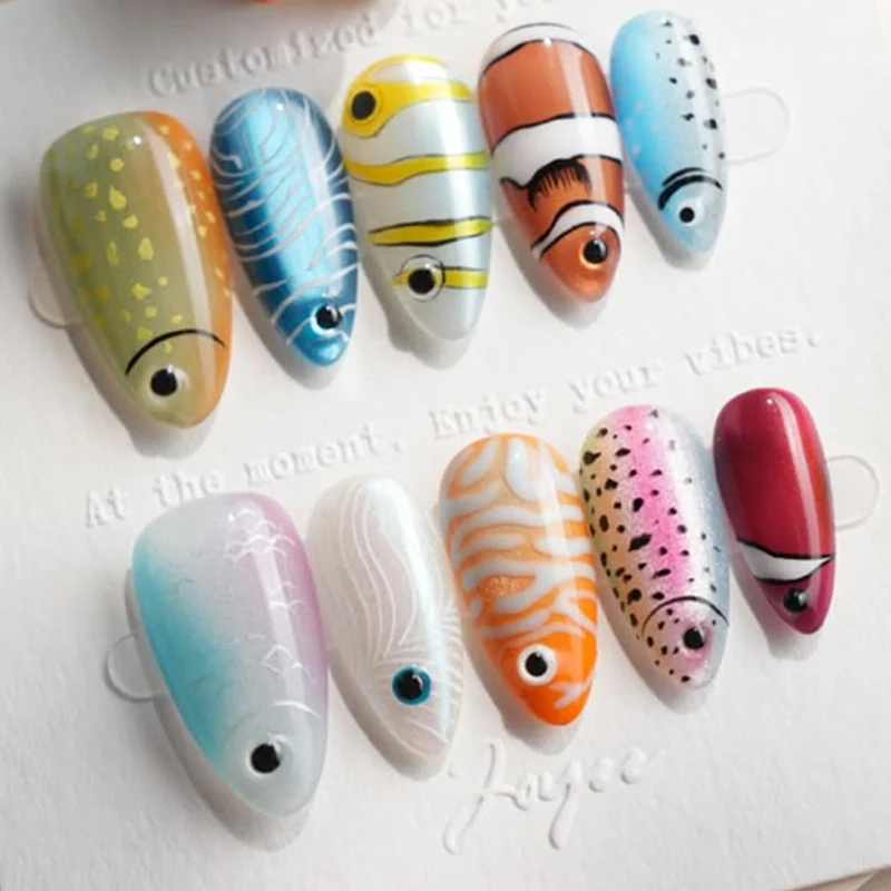 Kreatives Kunstnagelset mit Unterwasser-Motiv Brehn