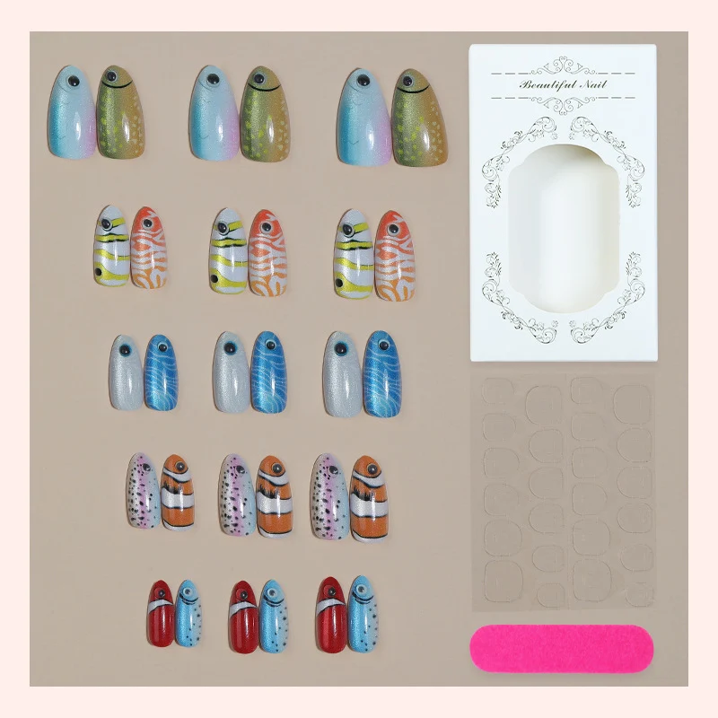 Kreatives Kunstnagelset mit Unterwasser-Motiv Brehn
