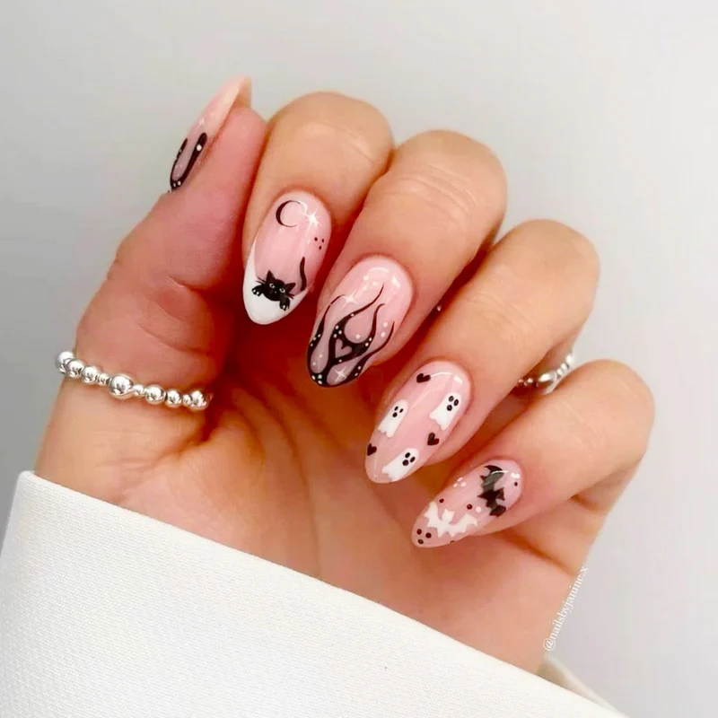 Kreatives Kunstnagelset mit schaurigen Spinnen- und Gespenstermotiven Brehn