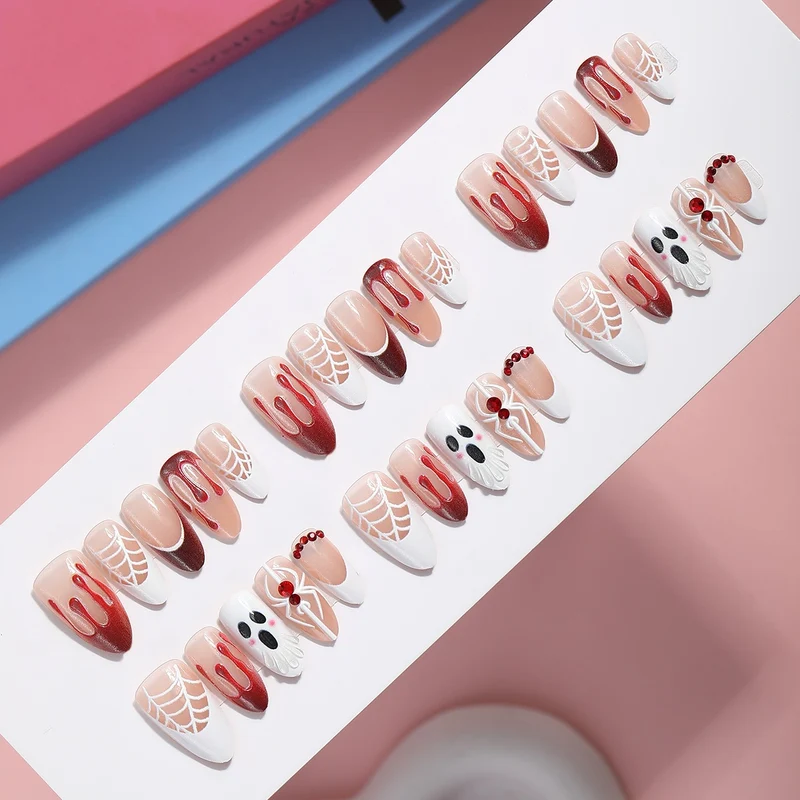 Kreatives Kunstnagelset mit Halloween-Motiven und Glitzerelementen Brehn