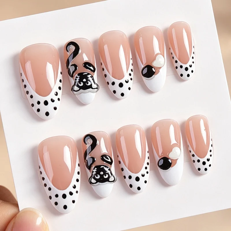 Künstliche Nagelset mit inspirierendem Tierdesign Brehn