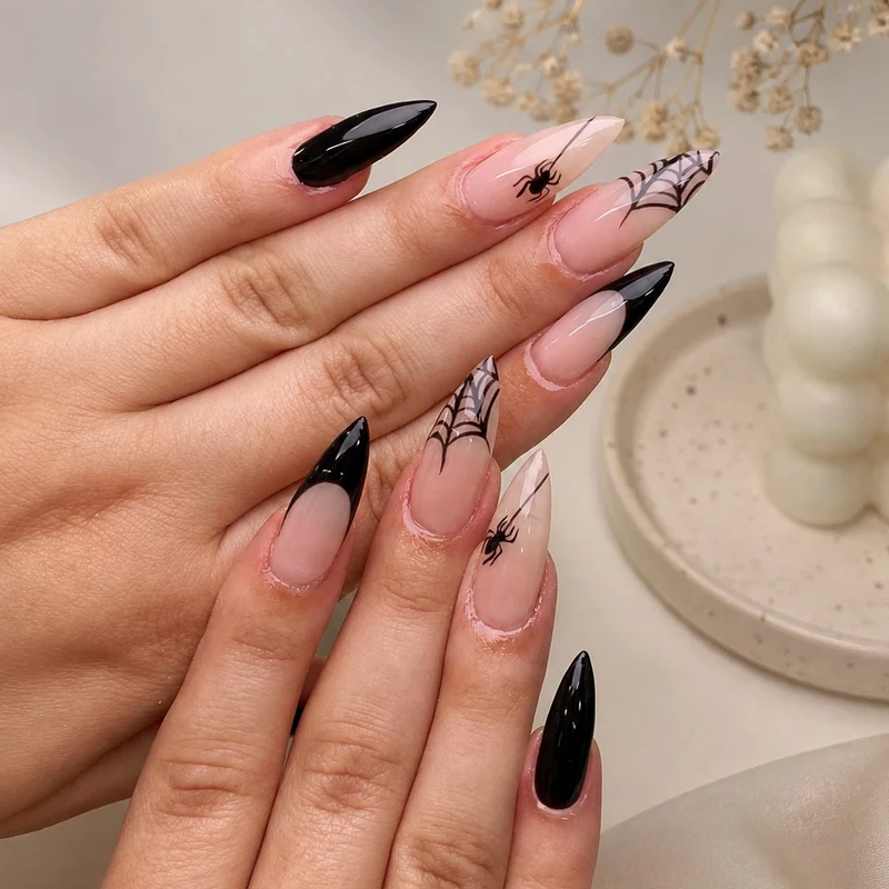 Kreatives Kunstnagelset mit Halloween-Motiv und Spinnenakzenten Brehn