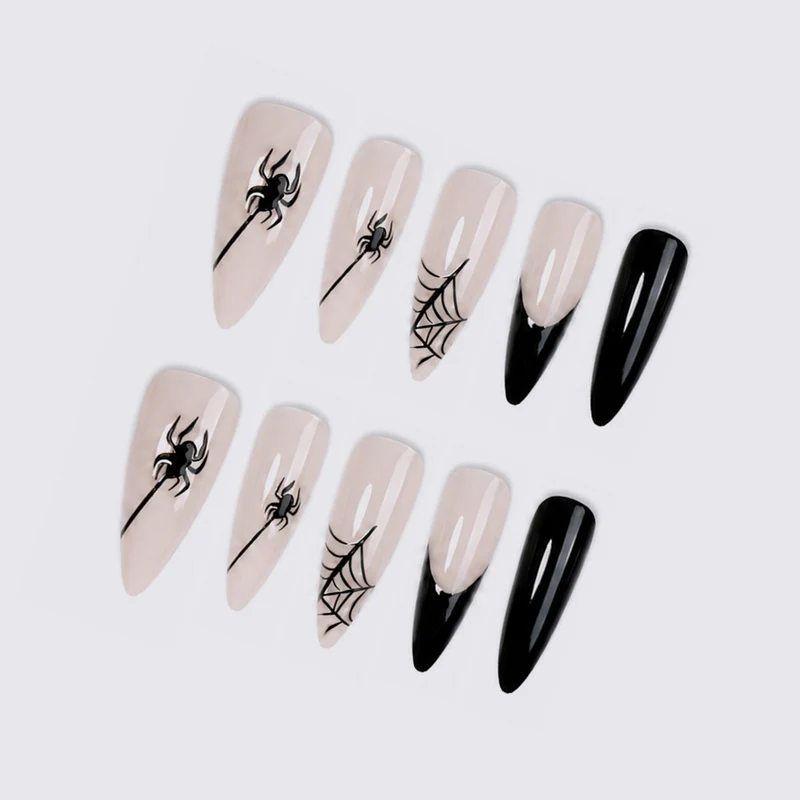 Kreatives Kunstnagelset mit Halloween-Motiv und Spinnenakzenten Brehn