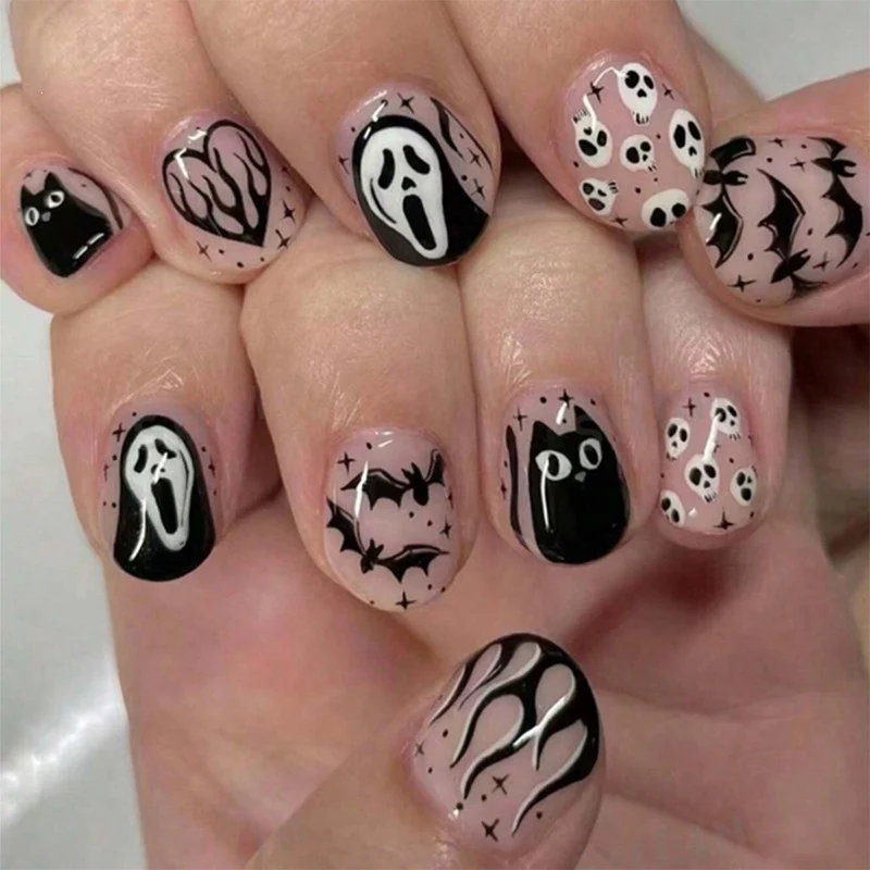 Kreatives Kunstnagelset mit Gruselmotiven Brehn
