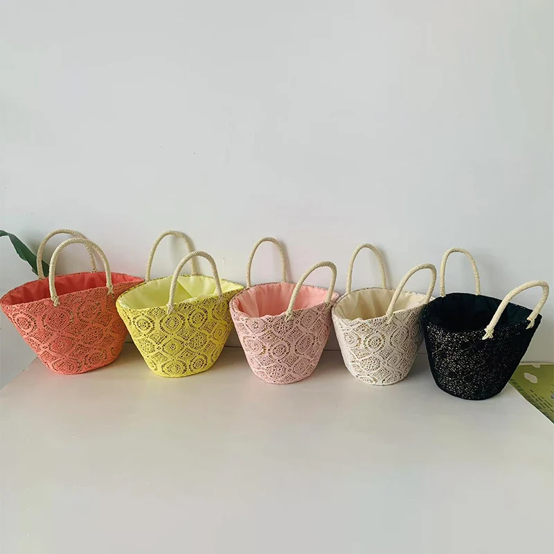 Korbtasche mit elegantem, gewebtem Design Skanto