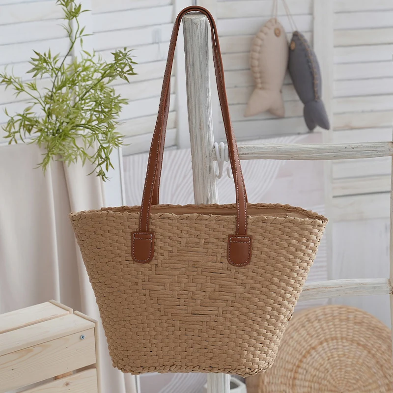 Elegante Korbtasche mit hochwertigem Ledergriff Skanto