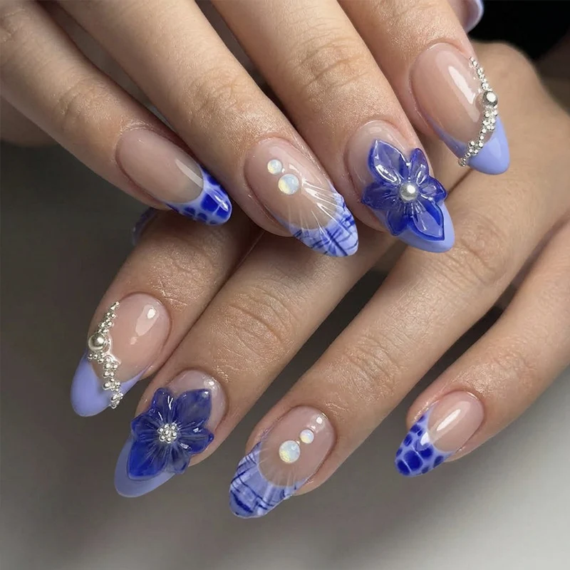 Kreatives Kunstnagelset mit eleganten Formen und Designs Brehn