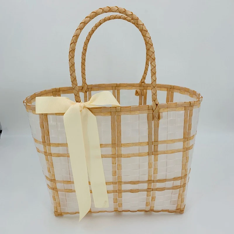 Dekorative Korbtasche mit eleganter Schleife Skanto
